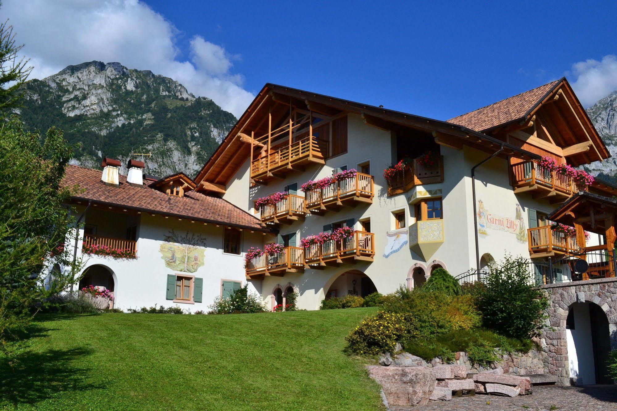 Garni Lilly Hotel San Lorenzo Dorsino Exterior photo