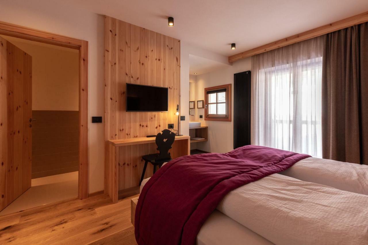 Garni Lilly Hotel San Lorenzo Dorsino Exterior photo